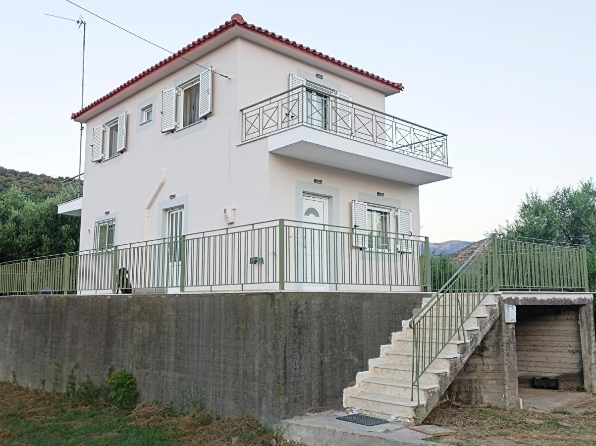 Zoi'S Hοuse.Vacation Home In Mani Near Vathi Beach 外观 照片