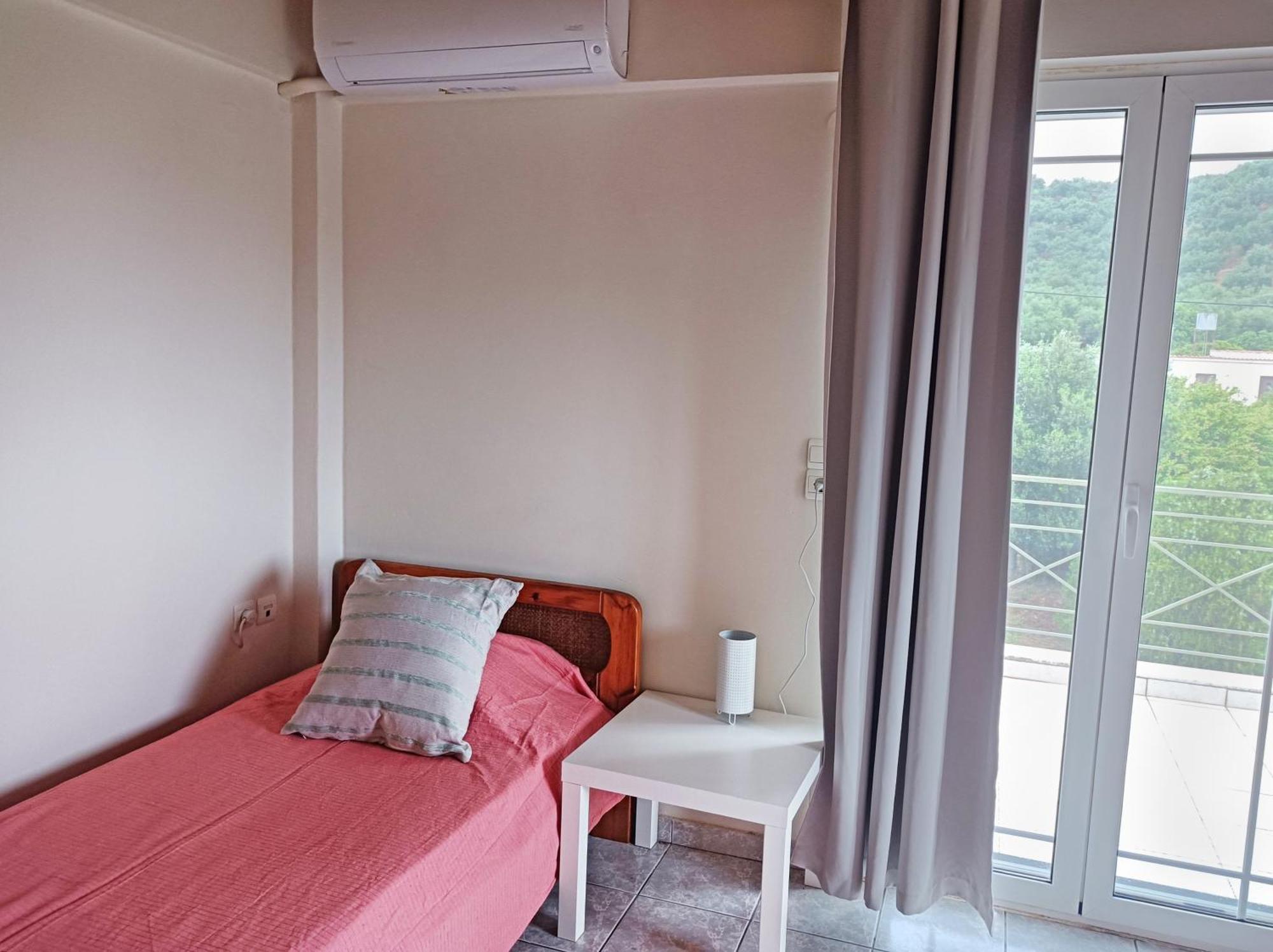 Zoi'S Hοuse.Vacation Home In Mani Near Vathi Beach 外观 照片